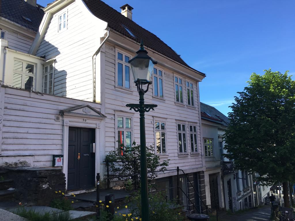 Urban Hostel Bryggen ベルゲン エクステリア 写真